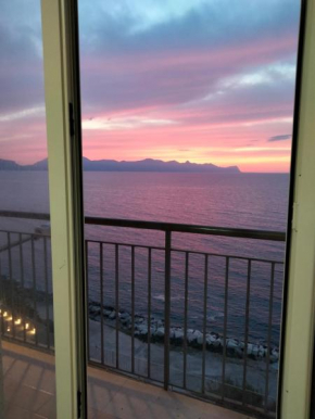 Finestra sul Mare